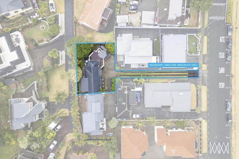 Photo of property in 49a The Esplanade, Eastern Beach, Auckland, 2012