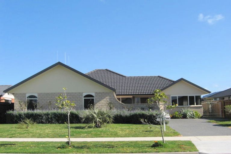 Photo of property in 48 Oreti Crescent, Papamoa Beach, Papamoa, 3118