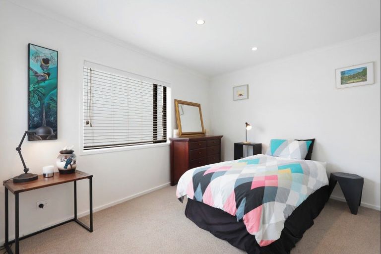 Photo of property in 22 Frank Gill Road, Hobsonville, Auckland, 0616