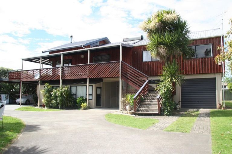 Photo of property in 117 Everitt Crescent, Whangamata, 3620