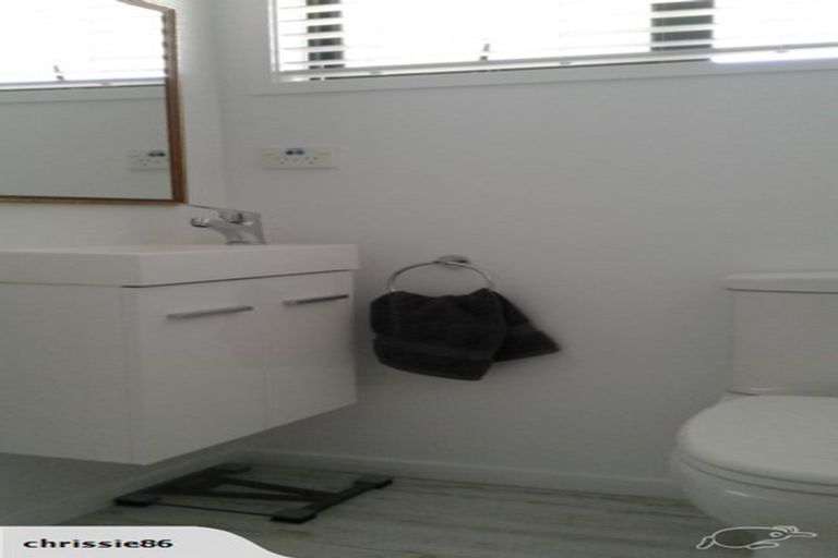 Photo of property in 28 Protea Crescent, Whitianga, 3510