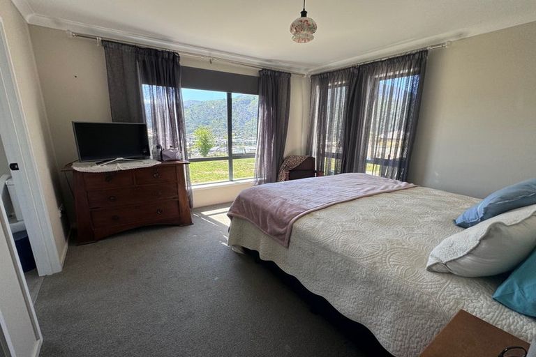 Photo of property in 26 Harbour View Heights, Picton, 7220