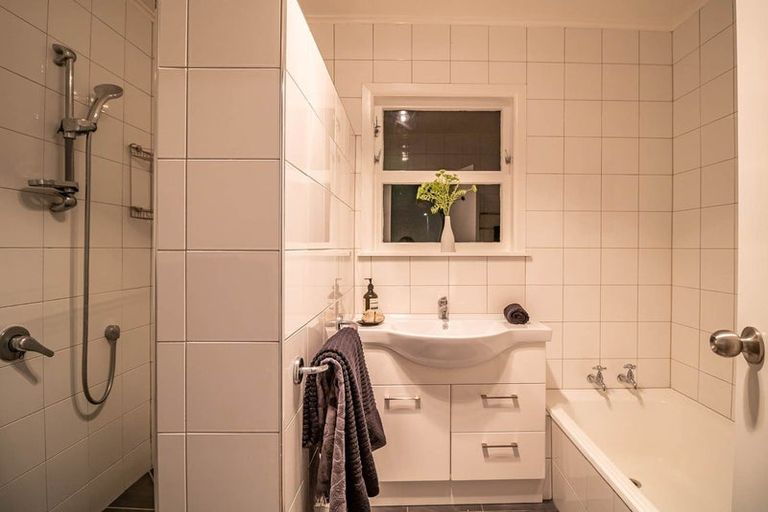 Photo of property in 268 Sturges Road, Henderson, Auckland, 0612