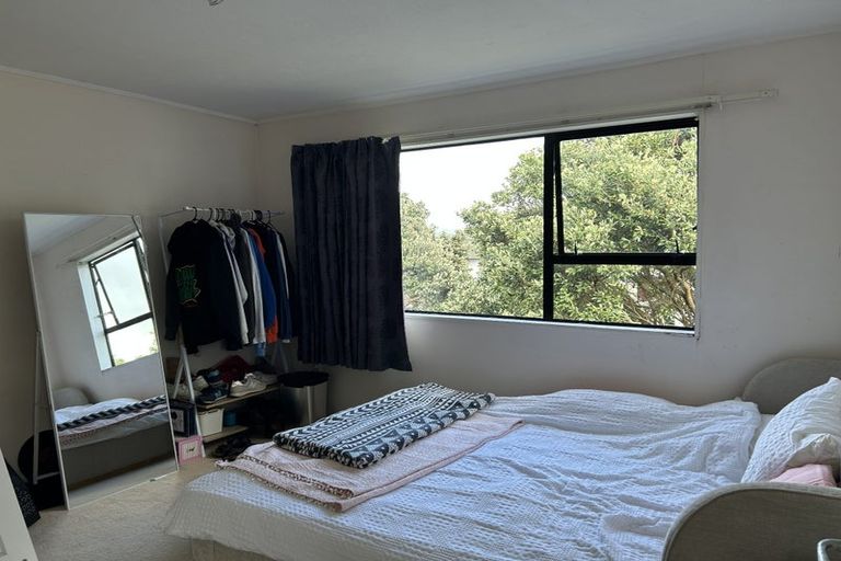 Photo of property in 10 Rangitane Street, Maupuia, Wellington, 6022