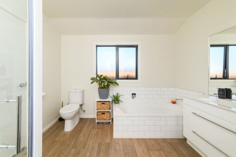 Photo of property in 22 Wescombe Grove, Feilding, 4702