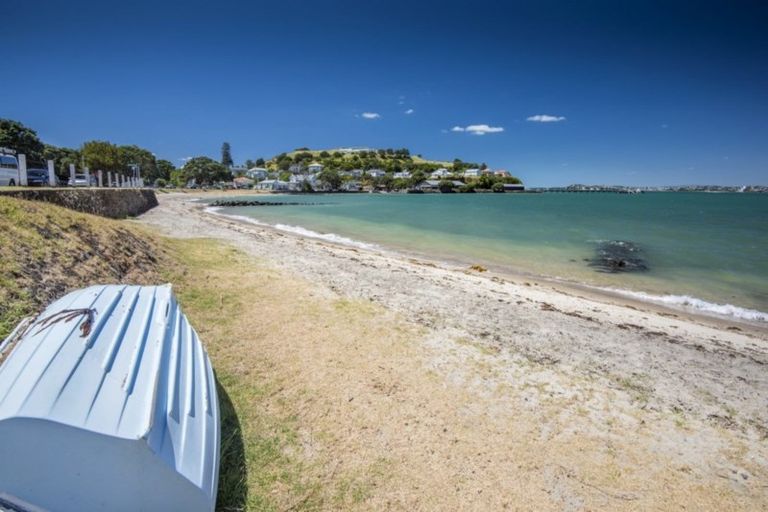 Photo of property in 43 King Edward Parade, Devonport, Auckland, 0624