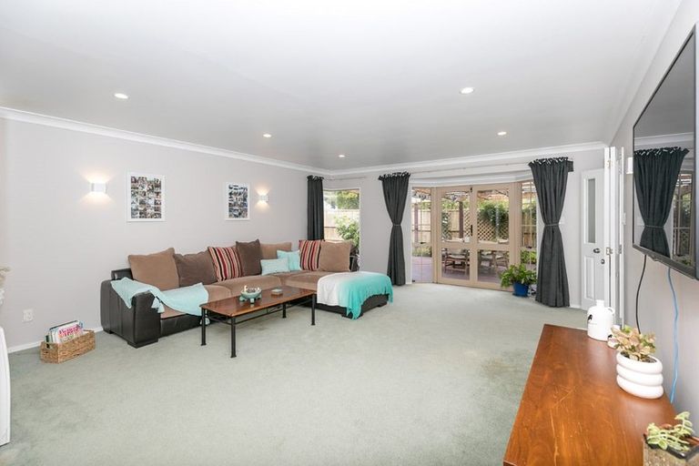 Photo of property in 11 Pascal Place, Flagstaff, Hamilton, 3210