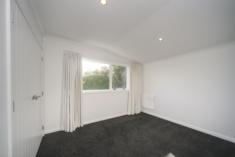 Photo of property in 29a Raglan Avenue, Cloverlea, Palmerston North, 4412