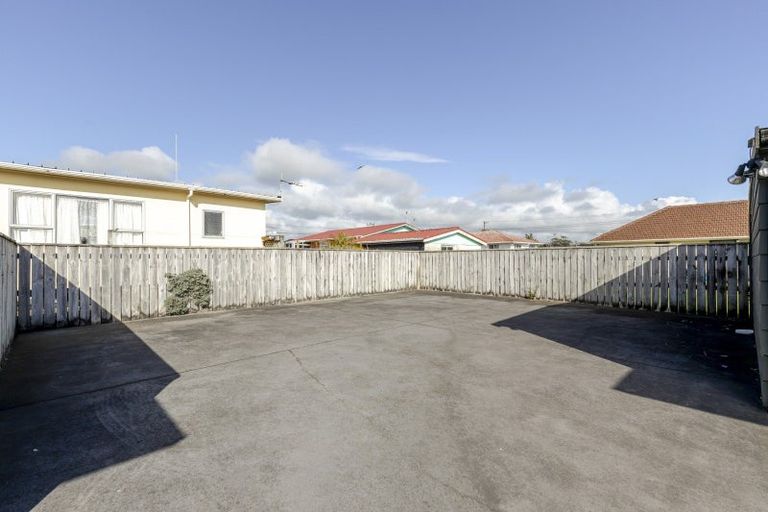 Photo of property in 5/13 Cracroft Street, Waitara, 4320