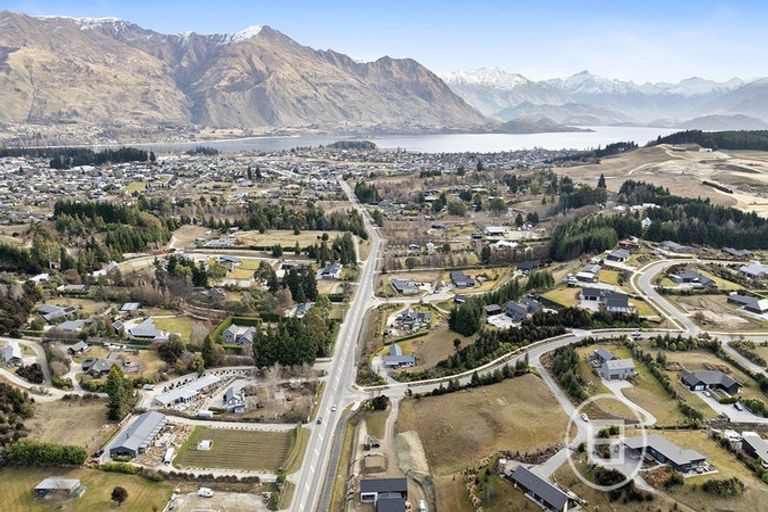 Photo of property in 2 Northburn Road, Wanaka, 9305