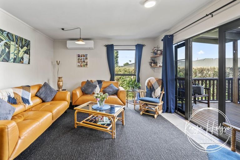 Photo of property in 10 Regent Street, Whakapirau, Maungaturoto, 0583