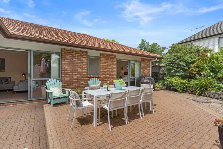 Photo of property in 1 Ballybay Road, East Tamaki, Auckland, 2016