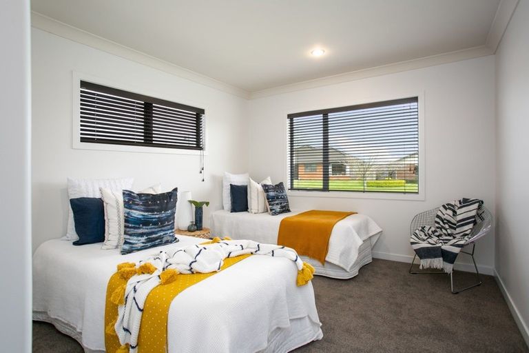 Photo of property in 16 Brancaster Place, Cambridge, 3434