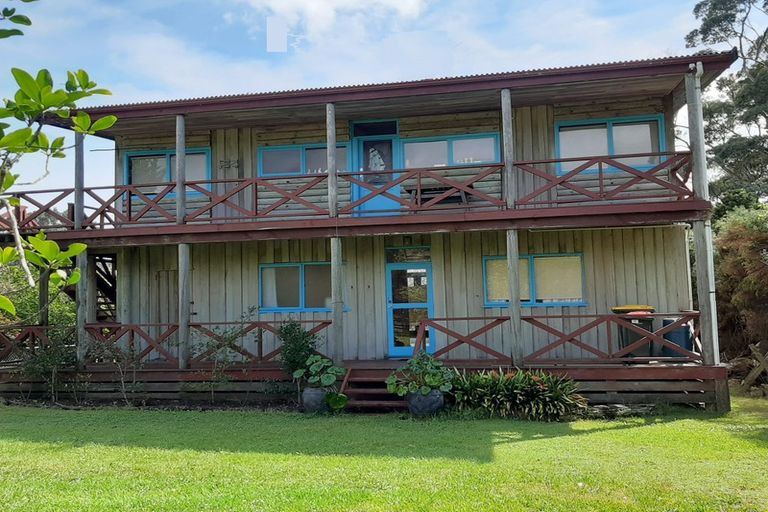 Photo of property in 169 Howard Road, Orere Point, Papakura, 2585