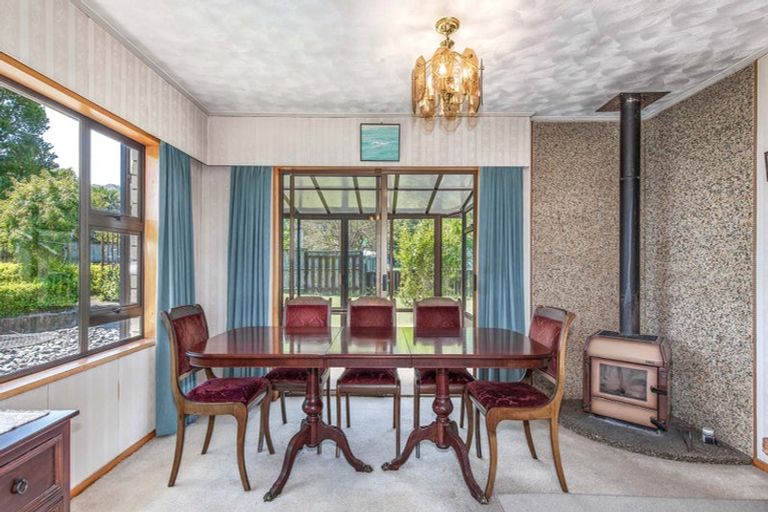 Photo of property in 28 Farmer Street, Te Aroha, 3320