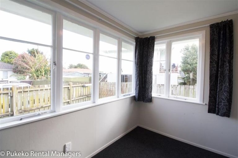 Photo of property in 1/16 Brentford Place, Manurewa, Auckland, 2102