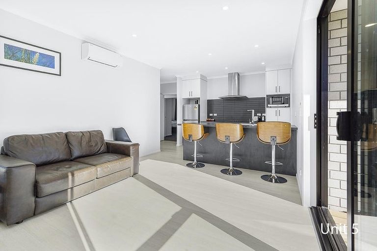 Photo of property in 67d Divich Avenue, Te Atatu South, Auckland, 0610