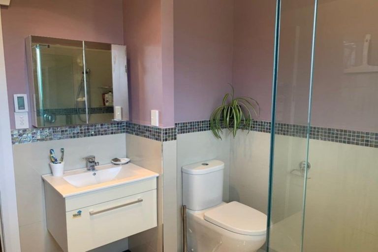 Photo of property in 24 Morrissey Street, Hawera, 4610