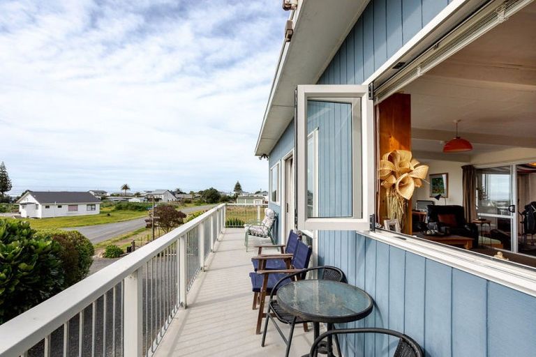 Photo of property in 6 Beach Road, Porangahau, 4293
