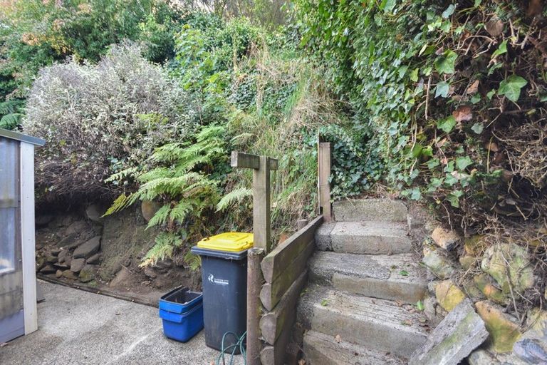 Photo of property in 155 Ravensbourne Road, Ravensbourne, Dunedin, 9022