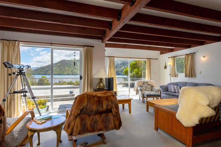 Photo of property in 573 Port Underwood Road, Whatamango Bay, Picton, 7281