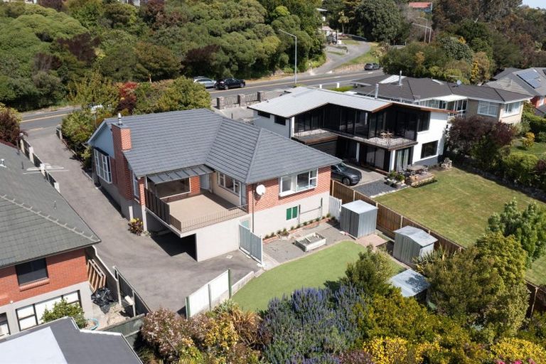 Photo of property in 38 Dyers Pass Road, Cashmere, Christchurch, 8022