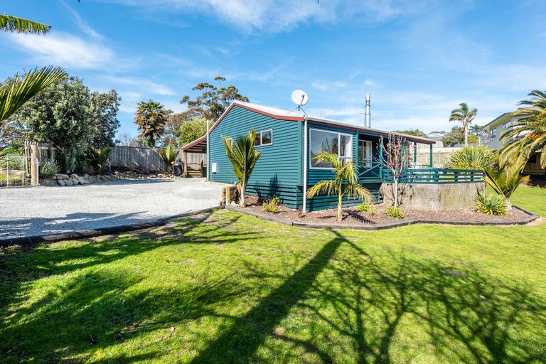 Photo of property in 22 Wallis Road, Kaiti, Gisborne, 4010