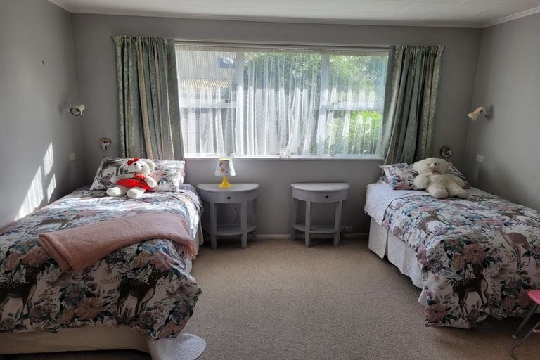 Photo of property in 22 Jellicoe Street, Greytown, 5712