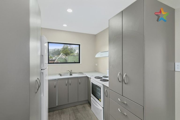 Photo of property in 59 Delaney Drive, Stokes Valley, Lower Hutt, 5019