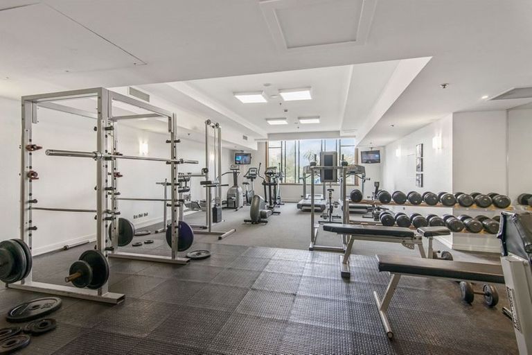 Photo of property in The Metropolis Apartments, 3304/1 Courthouse Lane, Auckland Central, Auckland, 1010
