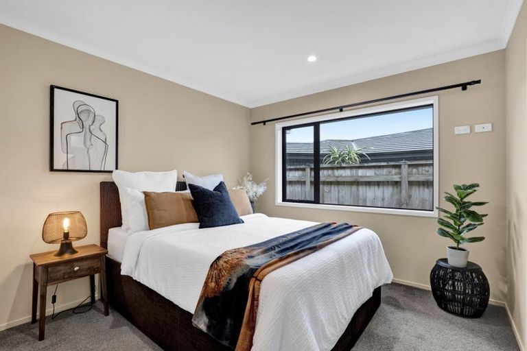 Photo of property in 40 Fernbrook Drive, Hurworth, New Plymouth, 4310