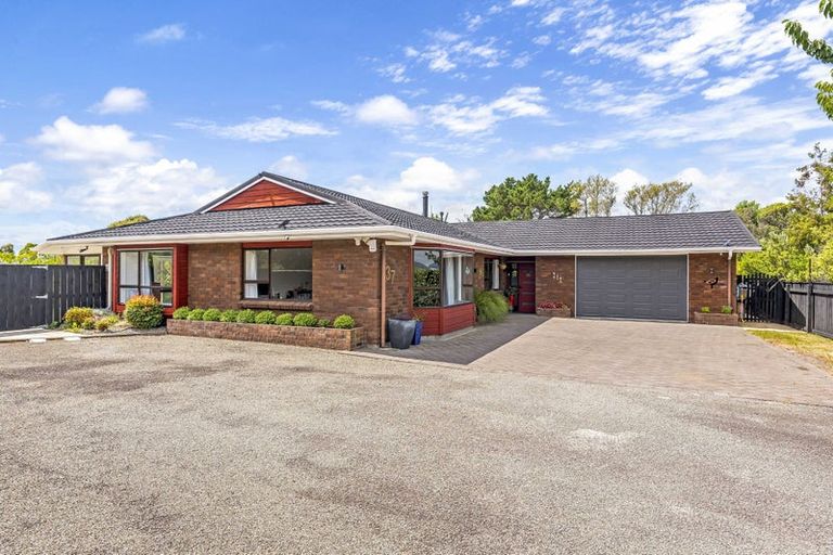 Photo of property in 37 Wood Leigh, Paraparaumu Beach, Paraparaumu, 5032