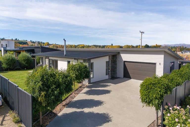 Photo of property in 6 Willoughby Place, Clyde, 9330