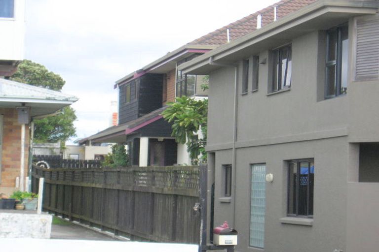 Photo of property in 123b Marine Parade, Mount Maunganui, 3116
