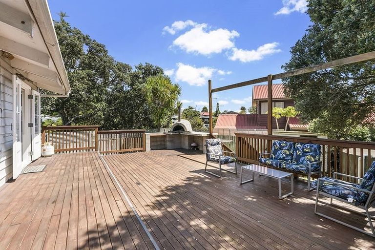 Photo of property in 6a Tiri Road, Manly, Whangaparaoa, 0930