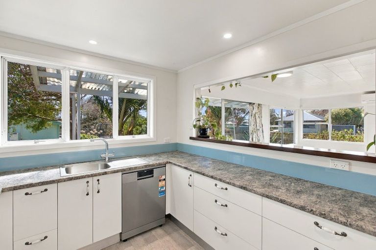 Photo of property in 19 Carey Street, Waitara, 4320