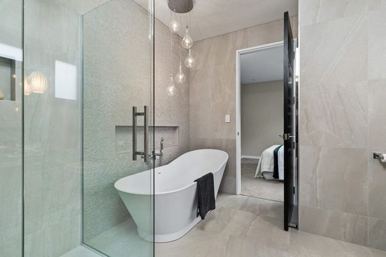 Photo of property in 7 Ngahere Street, Fendalton, Christchurch, 8041