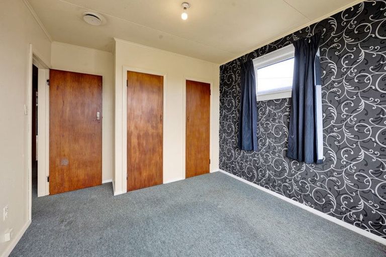 Photo of property in 9 Manawapou Road, Hawera, 4610