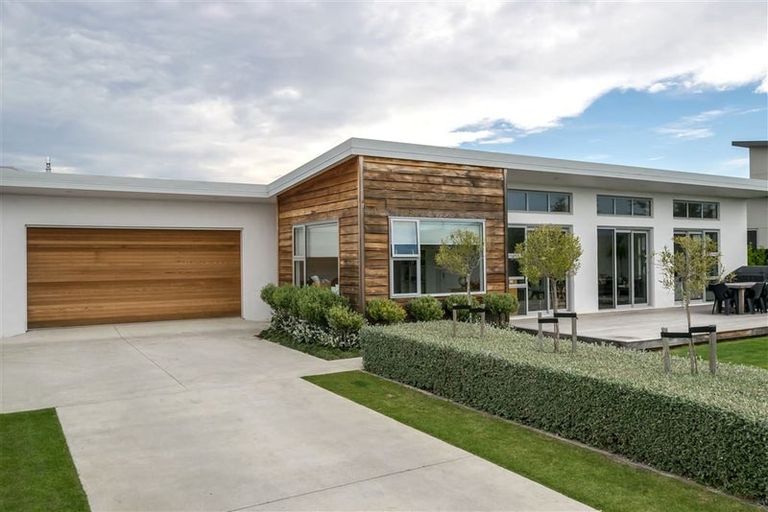 Photo of property in 11 Nottinghill Drive, Springlands, Blenheim, 7201