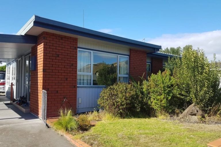 Photo of property in 44 Anderson Road, Taradale, Napier, 4112