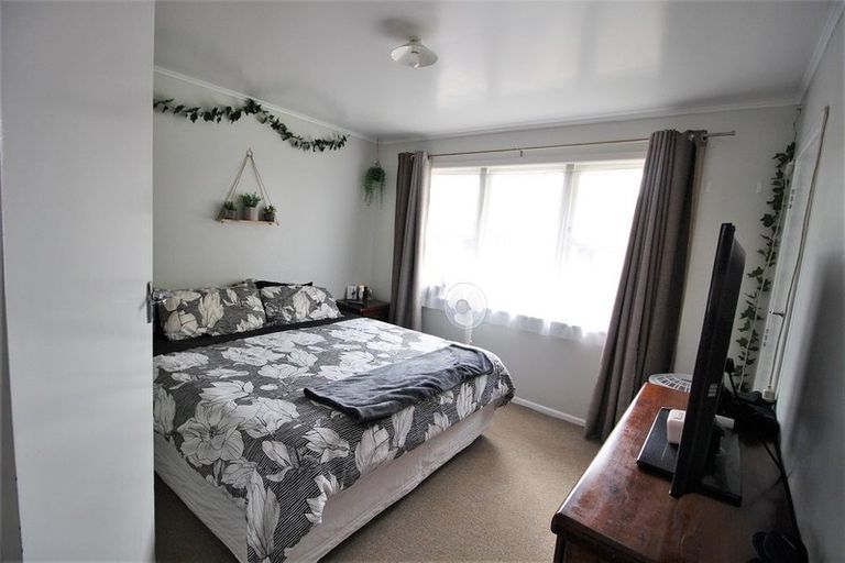 Photo of property in 9 English Street, St Andrews, Hamilton, 3200