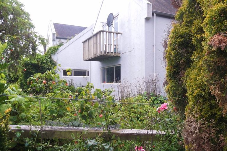 Photo of property in 225 Huia Street, Waikanae, 5391