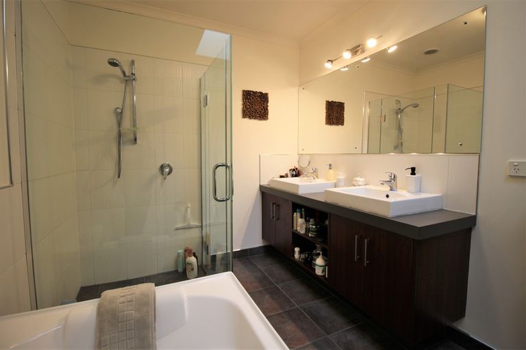 Photo of property in 33f Larch Crescent, Alexandra, 9320