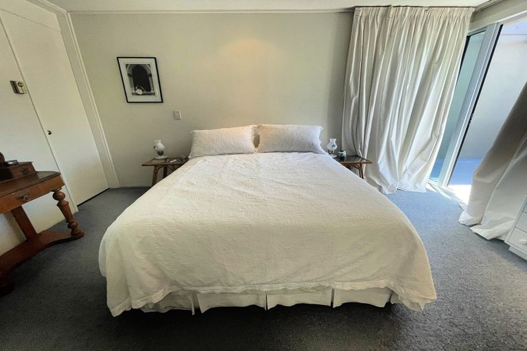 Photo of property in Highwic, 15/32 Hobson Street, Thorndon, Wellington, 6011