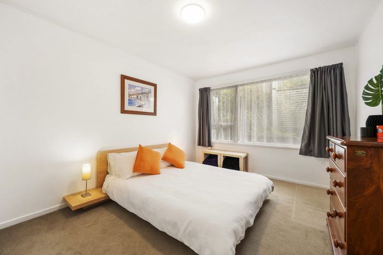 Photo of property in 53 Sunrise Boulevard, Tawa, Wellington, 5028