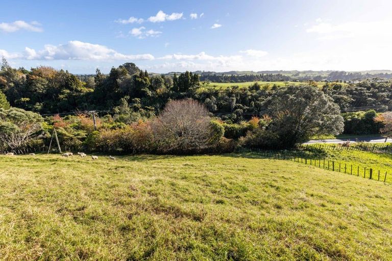 Photo of property in 826 Mokau Road, Mimi, Urenui, 4377