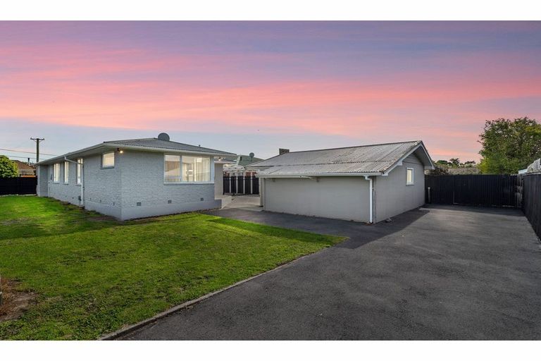 Photo of property in 90 Hargood Street, Woolston, Christchurch, 8062