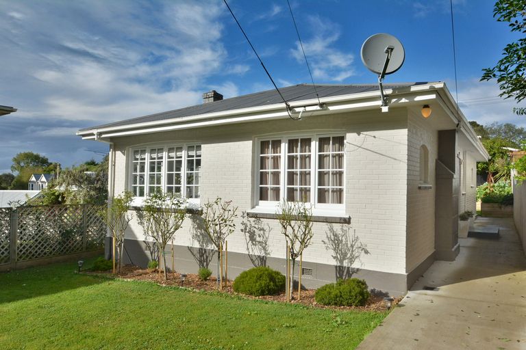 Photo of property in 63 Lonsdale Street, Belleknowes, Dunedin, 9011