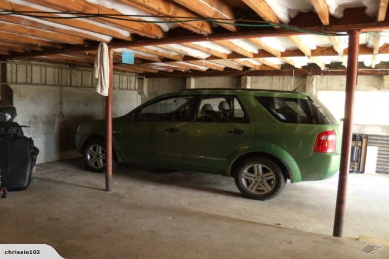 Photo of property in 72 Wilson Road, Balclutha, 9230