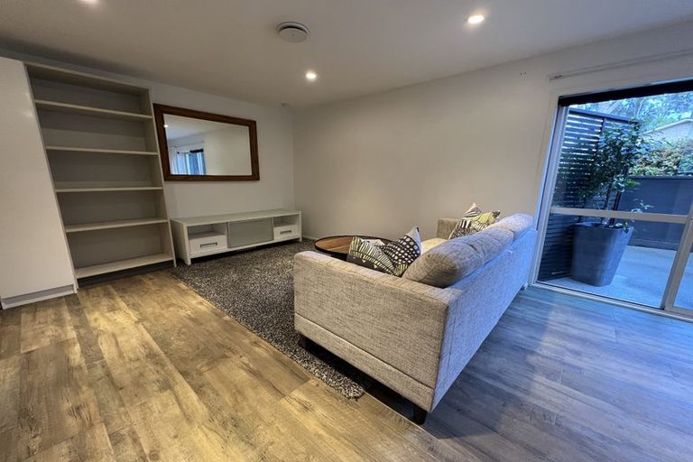 Photo of property in 1/50 La Trobe Street, Pakuranga Heights, Auckland, 2010